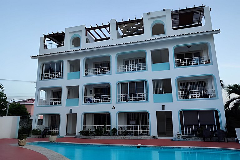 Los Corales Moderno Apto: Piscina y Playa 10 min