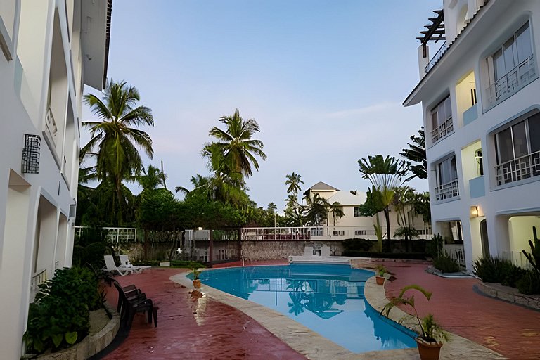 Los Corales Moderno Apto: Piscina y Playa 10 min