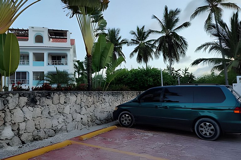 Los Corales Moderno Apto: Piscina y Playa 10 min