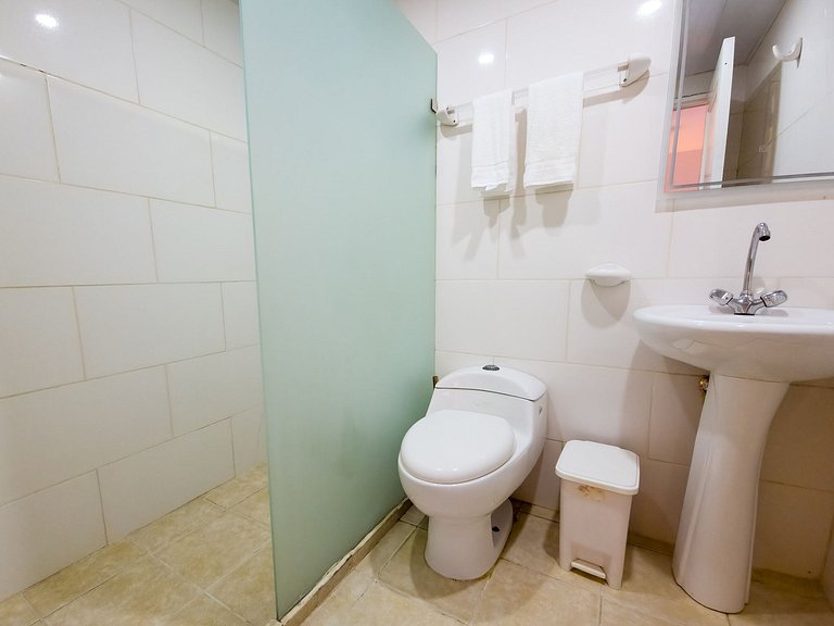 Los Corales Moderno Apto: Piscina y Playa 10 min